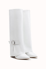 Bottes hautes talons carrés bouts pointus à rabats et boucles