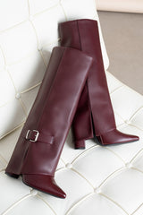 Bottes hautes talons carrés bouts pointus à rabats et boucles