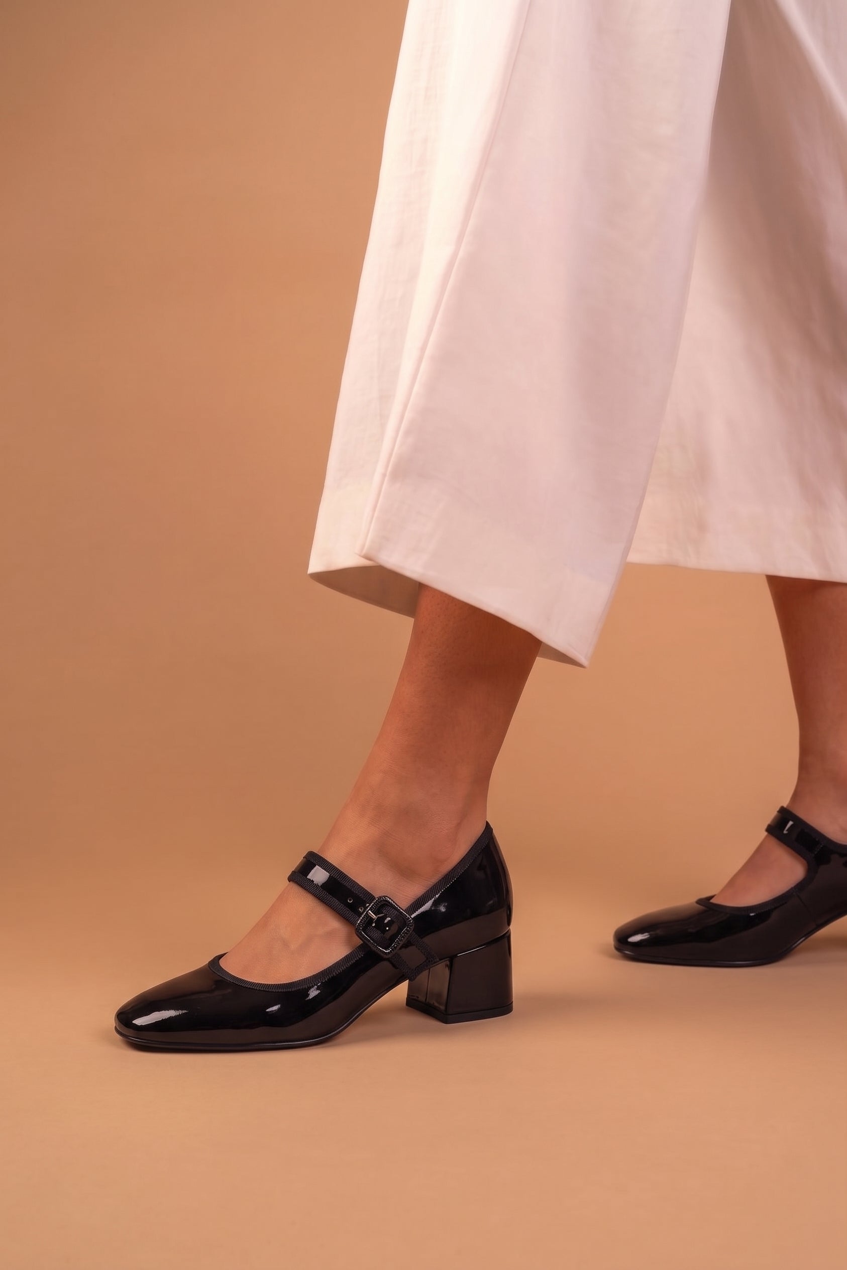 Babies vernis talons carrés blocs à brides
