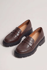 Mocassins simili semelle crantée