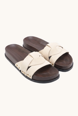 Mules Plates à Brides Croisées et Détails Cloutés - Beige