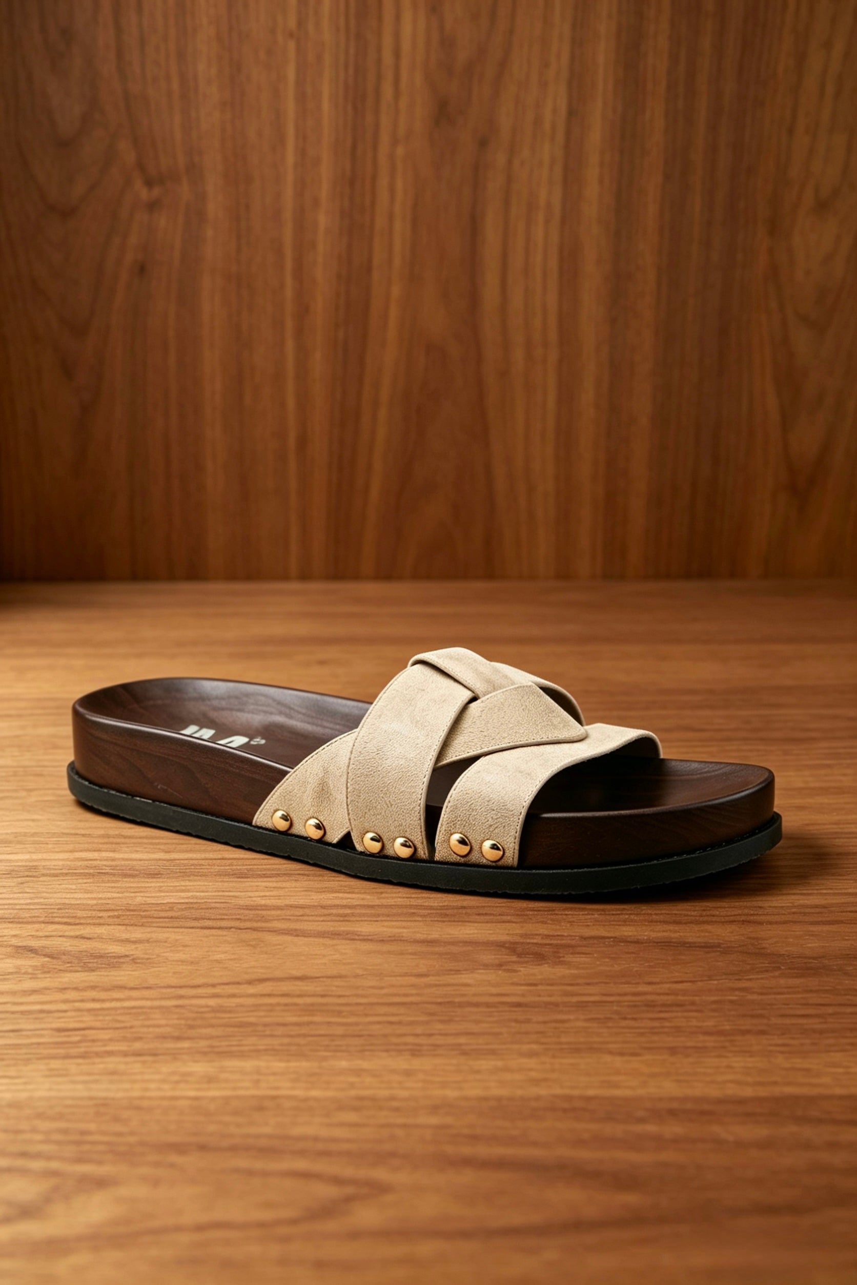 Mules Plates à Brides Croisées et Détails Cloutés - Taupe