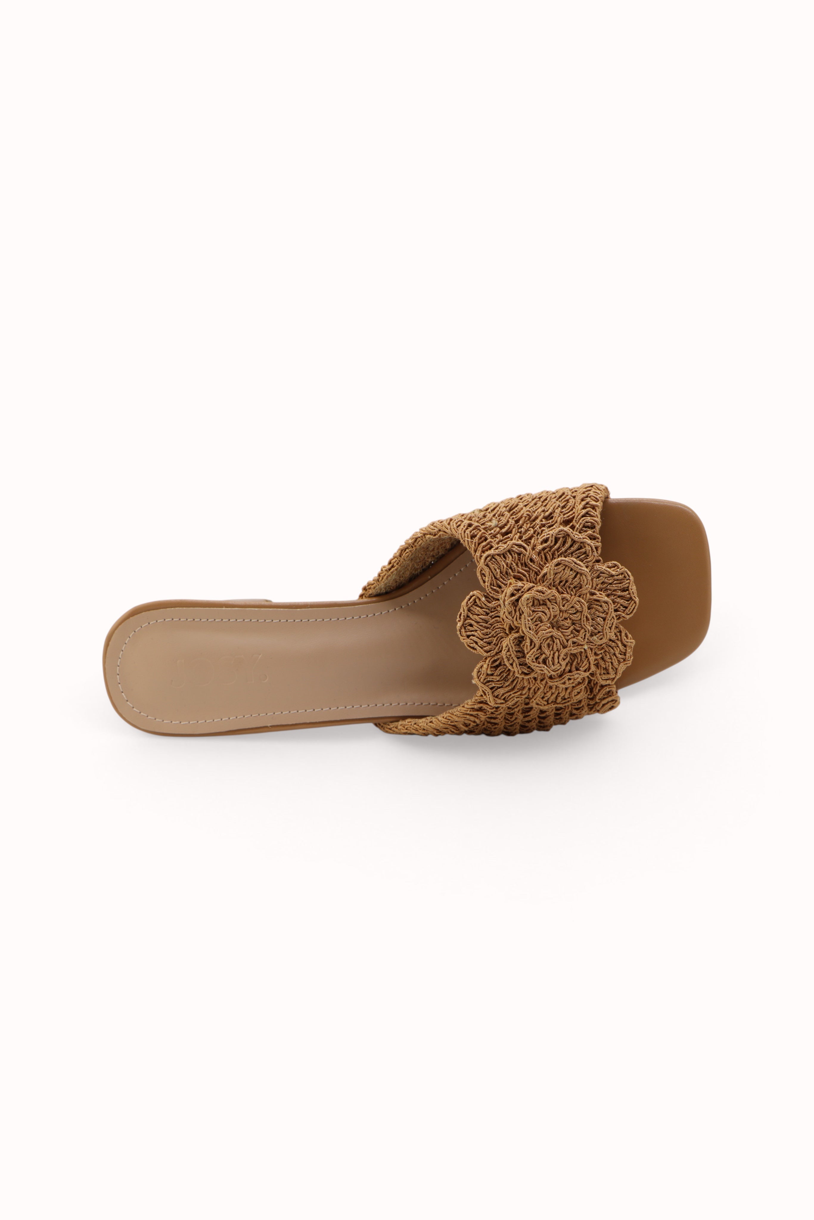 Mules à talon carré ornée d'une fleur en Raphia Crochet